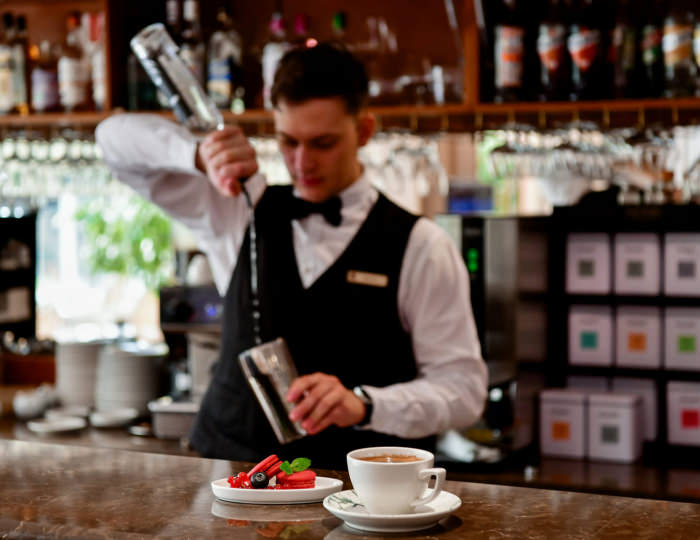 Лобби бар «Летний сад» - Отель Moscow Country Club / Москоу Кантри Клаб